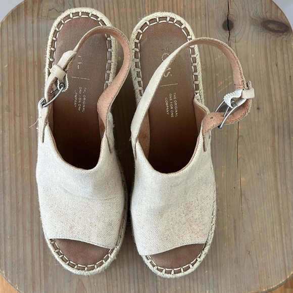 TOMS Sandal Espadrilles - Picture 2 of 5